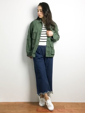 「SUPERGA（スペルガ）のアイテム（その他シューズ）」を使った、東舞華さん（レディース・163cm）の春コーディネート