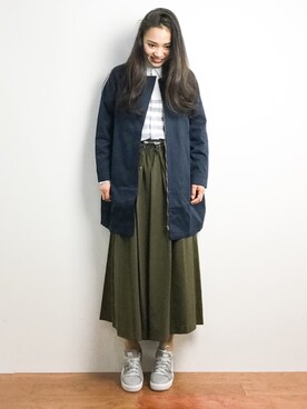 「UP START（アップスタート）のアイテム（トレンチコート）」を使った、東舞華さん（レディース・163cm）の春コーディネート