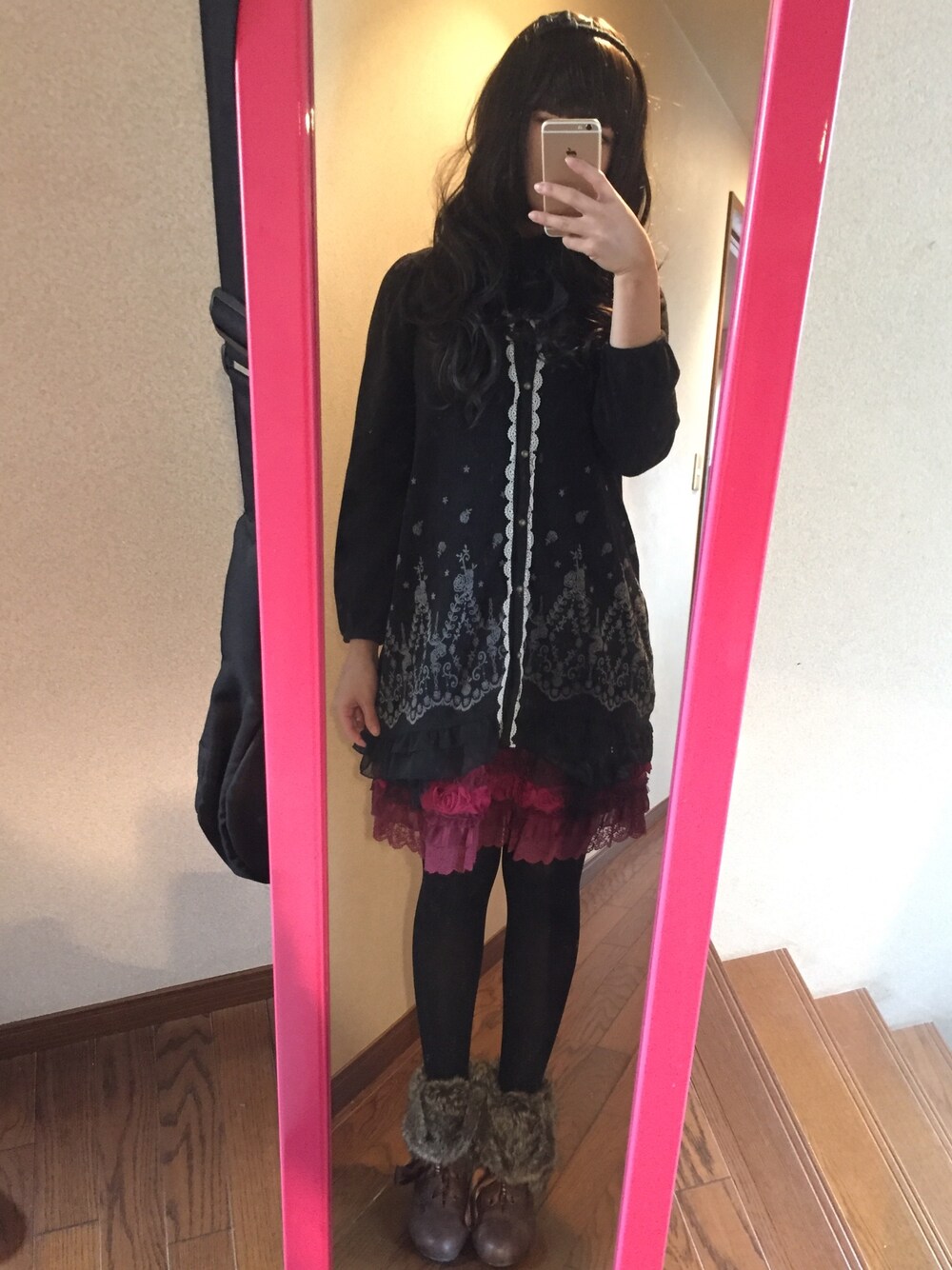 「axes femmeのアイテム（カーディガン/ボレロ、ブラック系）」を使った、らふら。さん（レディース・159cm）の秋コーディネートの1枚目の写真