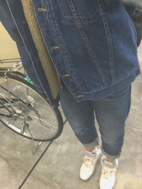 「エアジョーダン」｜「アイテム（デニムジャケット）」を使った、のむ 記録用さん（レディース・162cm）の冬コーディネート