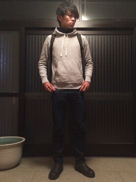 「ADAM ET ROPE'（アダムエロペ）のアイテム（パーカー）」を使った、takuro tamuraさん（メンズ・180cm）の秋コーディネート