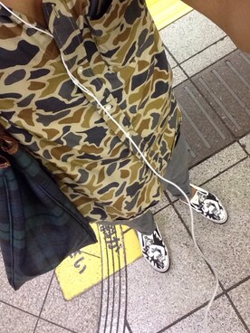 「GAP（ギャップ）のアイテム（シャツ/ブラウス、ゴールド系）」を使った、takuma.Hさん（メンズ・172cm）の秋コーディネート