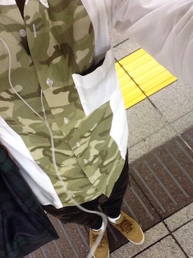 「BEAUTY&YOUTH UNITED ARROWS（ビューティーアンドユースユナイテッドアローズ）のアイテム（シャツ/ブラウス、グリーン系）」を使った、takuma.Hさん（メンズ・172cm）の秋コーディネート