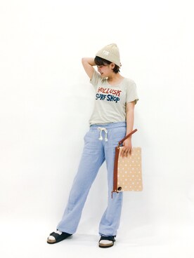 「ROXY（ロキシー）のアイテム（パンツ）」を使った、ななこさん（レディース・156cm）の春コーディネート