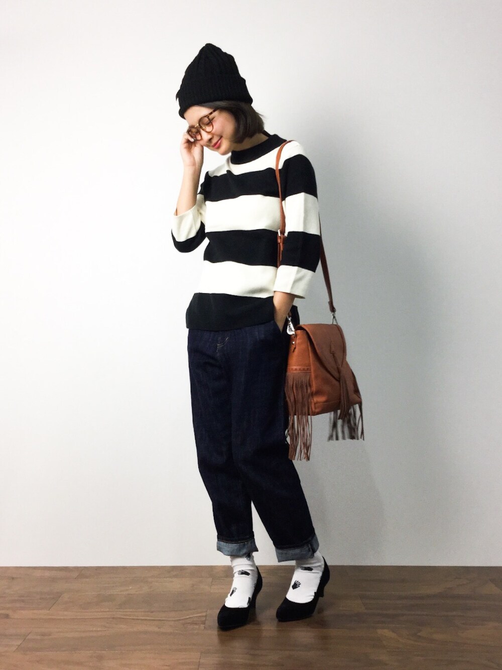 「デニム、パンプス、ボーダー、ニット帽、秋」｜「SHIPS JET BLUEのJB: ケーブルニットキャップ made in JAPAN 14AW●（ニットキャップ/ビーニー、ブラック系）」を使った、ななこさん（レディース・156cm）の夏コーディネートの1枚目の写真