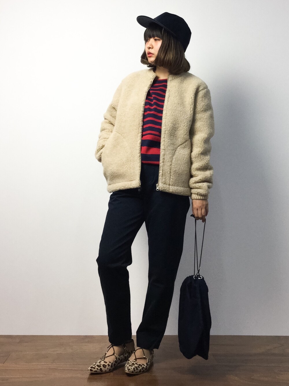 「ボーダー、キャップ、大人カジュアル、大人コーデ、パンツスタイル、秋服」｜「RACALの＜Racal＞ FRAT VISOR CAP/キャップ（キャップ、ブルー系）」を使った、ななこさん（レディース・156cm）の秋コーディネートの1枚目の写真