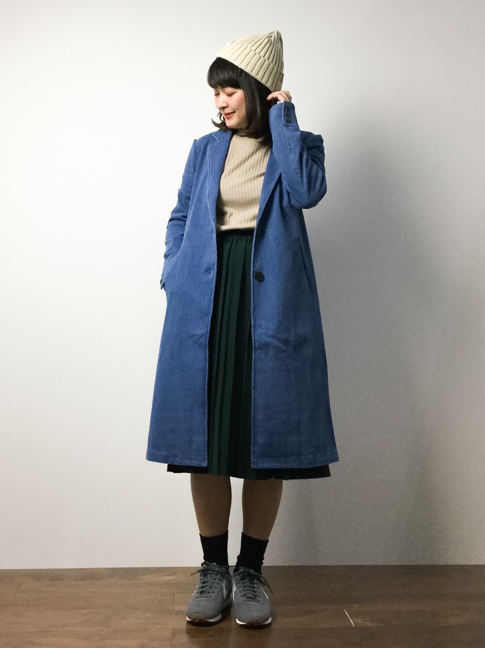「JEANASISのリブタイトプルオーバー8S/714134 （Tシャツ/カットソー、ベージュ系）」を使った、ななこさん（レディース・156cm）の冬コーディネートの1枚目の写真