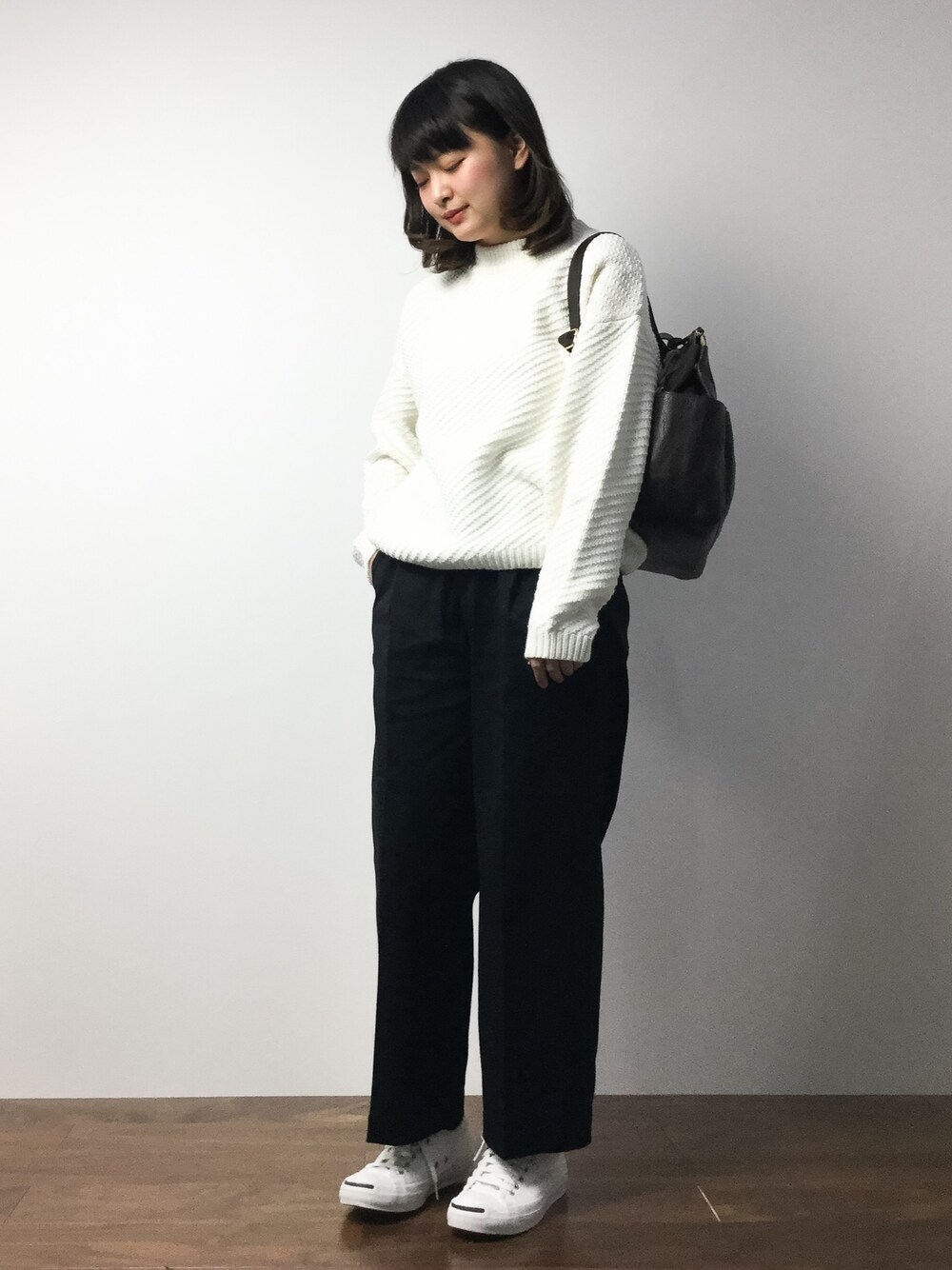 「AZUL by moussyの5Gバイヤス柄編みハイネック長袖PO（ニット/セーター、ホワイト系）」を使った、ななこさん（レディース・156cm）の冬コーディネートの1枚目の写真