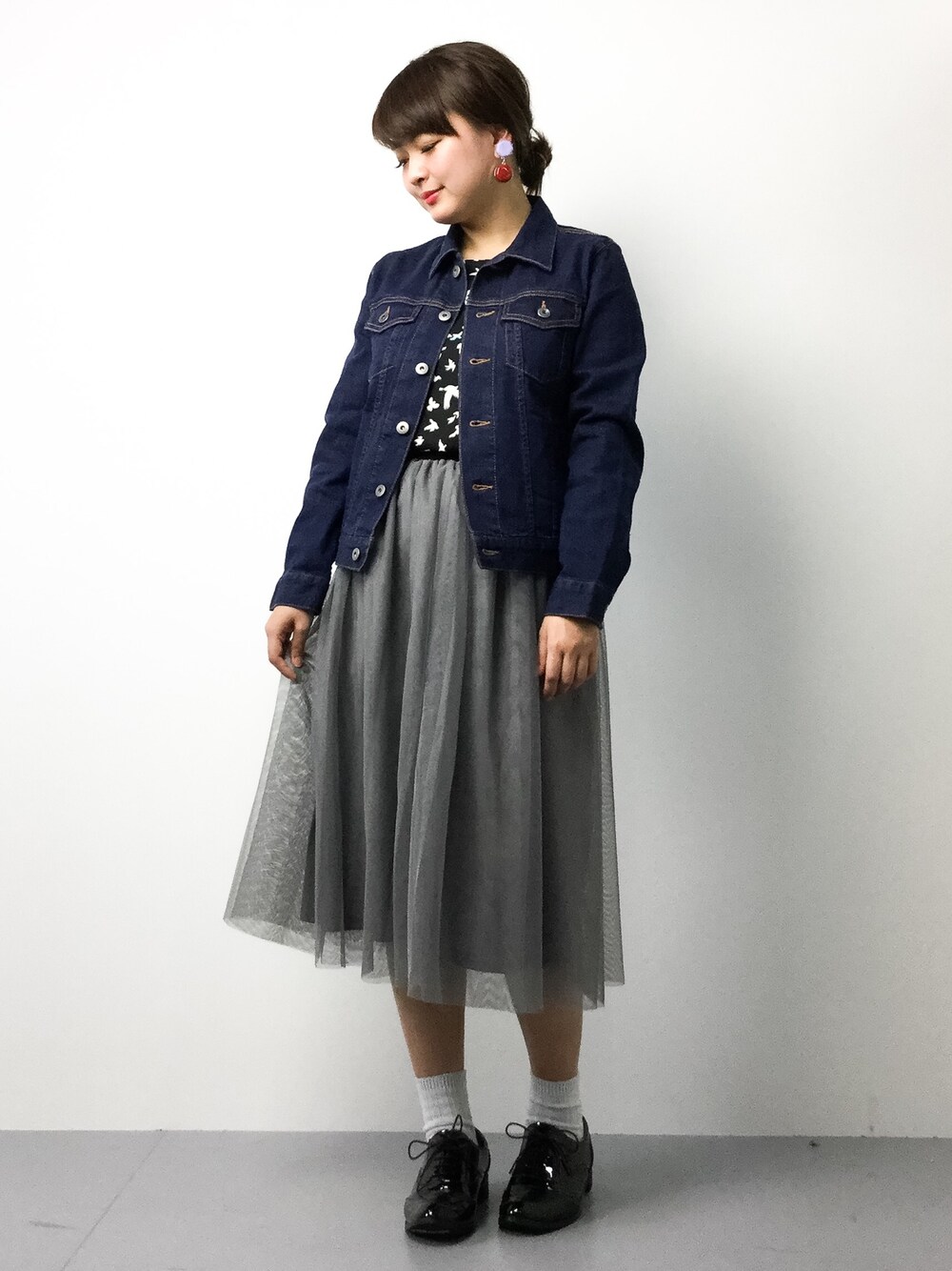 「ELFORBRのジョーゼットバードプリントプルオーバー（シャツ/ブラウス、ブラック系）」を使った、ななこさん（レディース・156cm）の春コーディネートの1枚目の写真