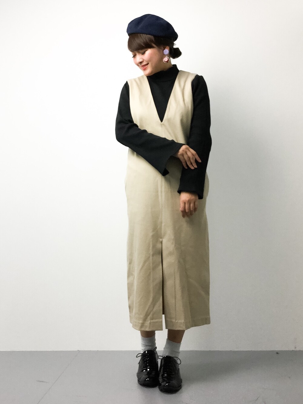 「FREE'S MARTのサーモベレー（ハンチング/ベレー帽、ブルー系）」を使った、ななこさん（レディース・156cm）の春コーディネートの1枚目の写真
