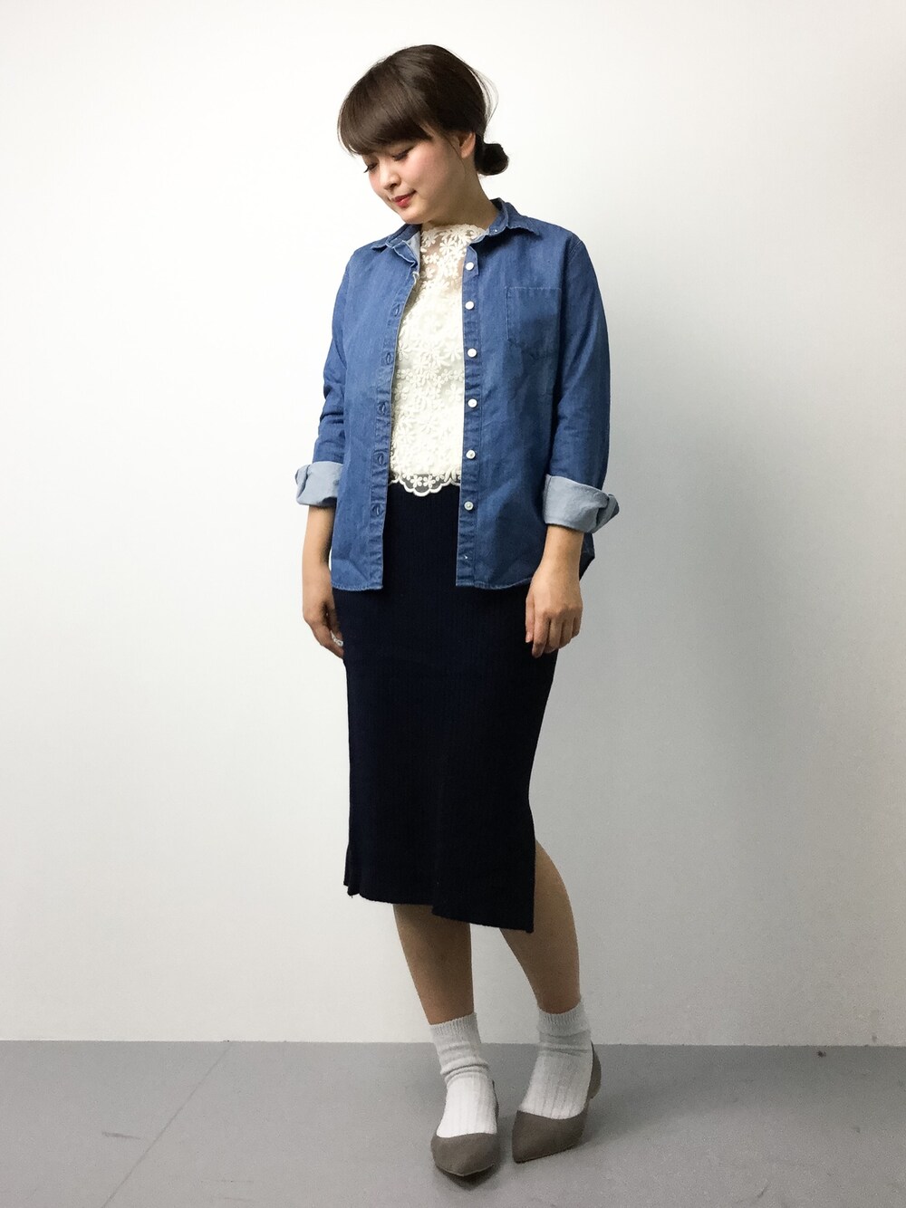 「Balcony and Bedのオーガンジーレースブラウス（シャツ/ブラウス、ホワイト系）」を使った、ななこさん（レディース・156cm）の春コーディネートの1枚目の写真
