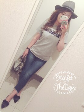 「Ungrid（アングリッド）のインディゴフレイドヘムストスリ（デニムパンツ）」を使った、Sayurinさん（レディース・165cm）の秋コーディネート