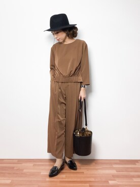 「ツバ広ハット」｜「アイテム（サロペット/オーバーオール）」を使った、..HK..さん（レディース・159cm）の冬コーディネート