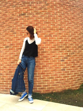 「TODAYFUL（トゥデイフル）のアイテム（デニムジャケット）」を使った、SAAYA KOUZAWAさん（レディース・165cm）の冬コーディネート