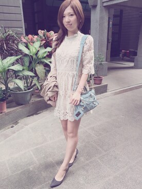 「NINE WEST（ナインウエスト）のアイテム（パンプス、グレー系）」を使った、Pinyu Rachel Linさん（163cm）の秋コーディネート