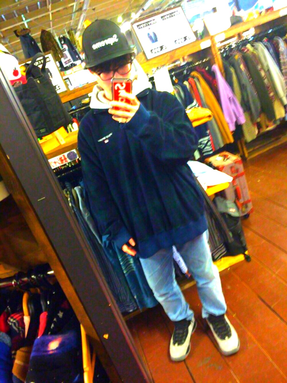 「オーバーサイズ、オーバーサイズニット、supreme、polosport」｜「Supreme のアイテム（キャップ、ブラック系）」を使った、えっぐまんさん（メンズ・166cm）の冬コーディネートの1枚目の写真