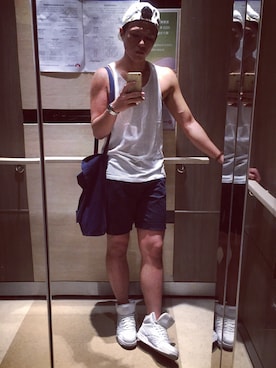 「TOPMAN（トップマン）のアイテム（タンクトップ）」を使った、SenmilWongさん（メンズ・173cm）の夏コーディネート