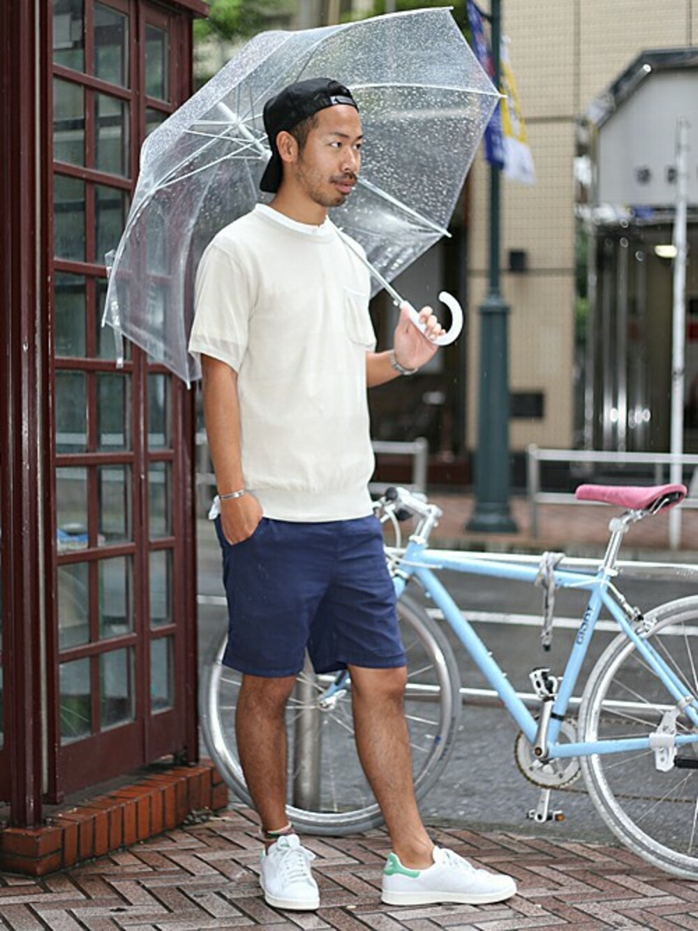 「レイヤード、ショートパンツ、シャンブレーシャツ、リバーシブル、stan smith、プルオーバーシャツ、バンドカラー」｜「And Aのブラスビーズアンクレット（アンクレット、シルバー系）」を使った、Kameさん（メンズ・177cm）の夏コーディネートの1枚目の写真