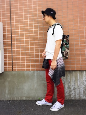 「アイテム（デニムパンツ、レッド系）」を使った、yuji@さん（メンズ・176cm）の春コーディネート