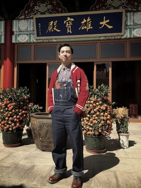 「red」｜「アイテム（オールインワン・サロペット）」を使った、Chin ieong Lamさん（メンズ・171cm）の冬コーディネート