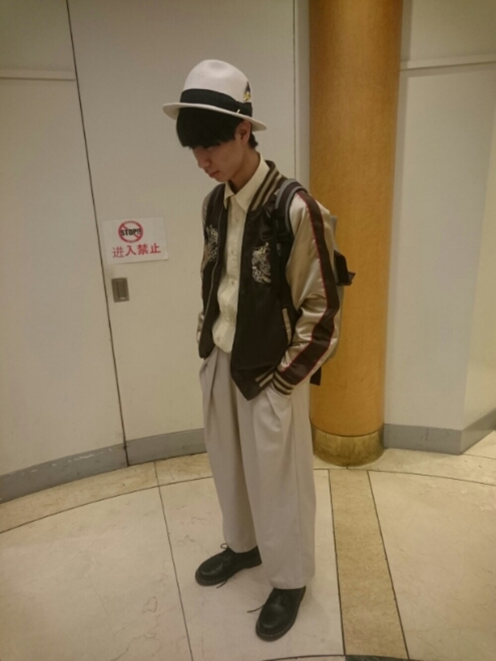 「スカジャン、袴パンツ、秋のコーデ、ISSEY MIYAKE、ﾌﾟﾘｰﾂｼｬﾂ、HARE、古着、used、古着MIX」｜「ISSEY MIYAKEMENのプリーツシャツ（シャツ/ブラウス、イエロー系）」を使った、おたべさん（メンズ・179cm）の秋コーディネートの1枚目の写真
