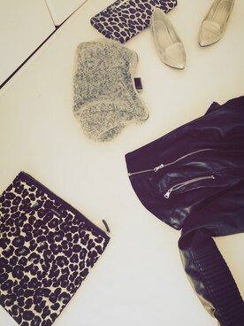 「アイテム（クラッチバッグ、グレー系）」を使った、Yuka Maenoさん（レディース・148cm）の冬コーディネート