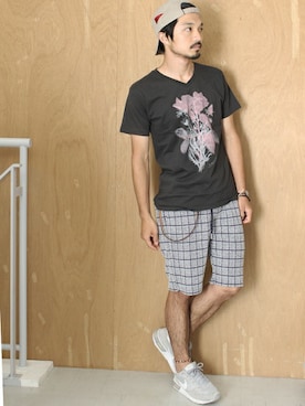 「アイテム（アンクレット）」を使った、Yusukeさん（メンズ・170cm）の夏コーディネート