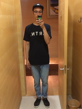 「BURTON（バートン）のアイテム（Tシャツ/カットソー、ブラック系）」を使った、Mizuki Hashimotoさん（メンズ・188cm）の夏コーディネート