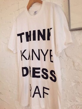 「Utopia Dystopiaのアイテム（Tシャツ/カットソー、ホワイト系）」を使った、U_Dystopiaさん（レディース）の秋コーディネート