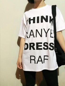 「Utopia Dystopiaのアイテム（Tシャツ/カットソー、ホワイト系）」を使った、U_Dystopiaさん（レディース）の秋コーディネート