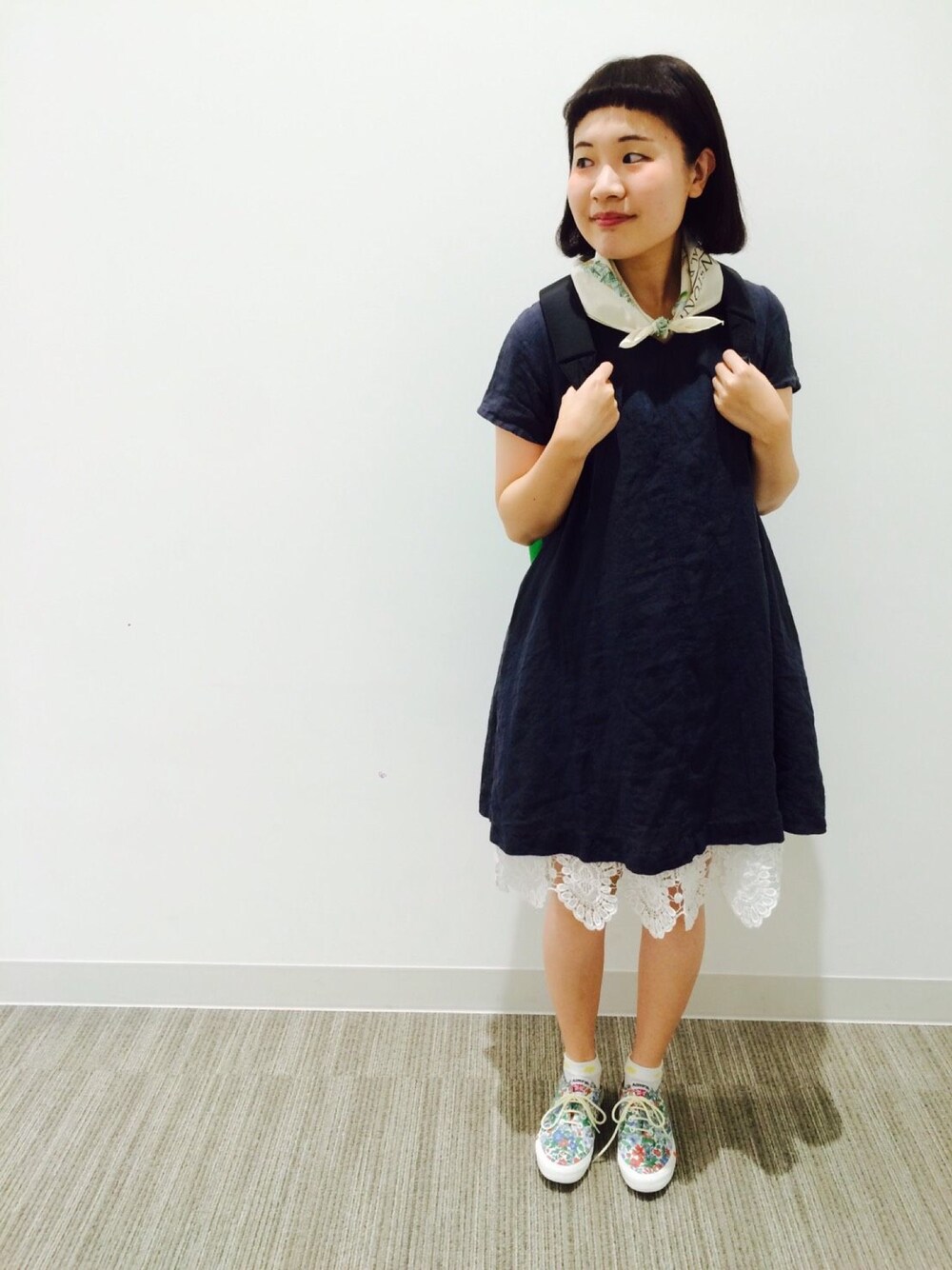 「夏、カジュアル、バンダナ、ワンピース、リネン、リバティ、pualcecin」｜「PUAL CE CINのＬＩＮＥＮＯＰ（ワンピース、ブルー系）」を使った、PUALCECIN立川店さん（レディース・158cm）の夏コーディネートの1枚目の写真