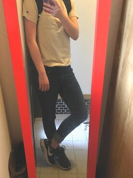 「Champion（チャンピオン）のアイテム（Tシャツ/カットソー、ベージュ系）」を使った、aaaarisaさん（レディース・156cm）の夏コーディネート