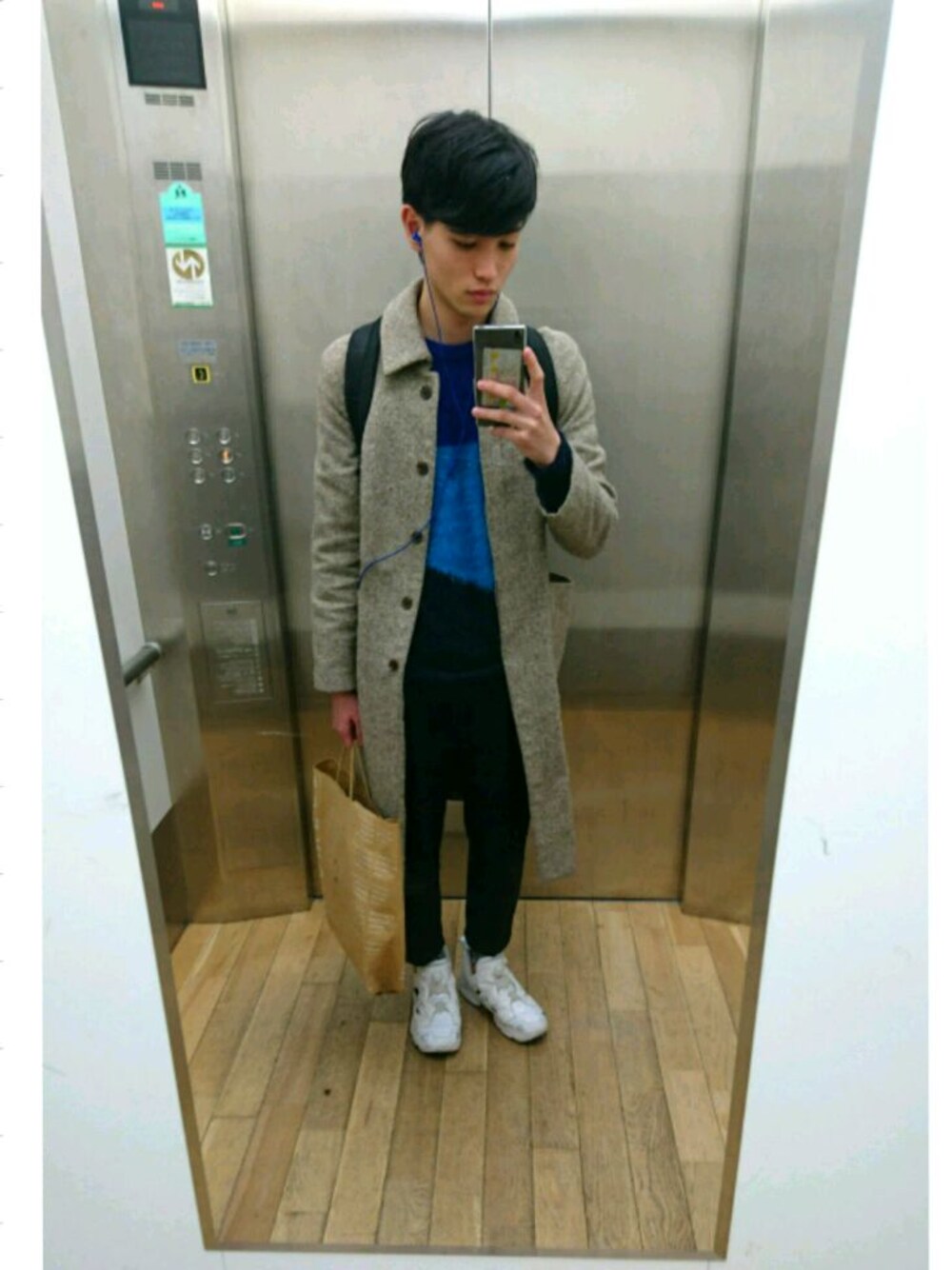 「モード、カジュアル」｜「ReebokのMy pomp furry
（スニーカー、ホワイト系）」を使った、たくみんさん（メンズ・168cm）の春コーディネートの1枚目の写真