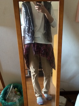 「アイテム（ダウンベスト、ブラウン系）」を使った、たろぽさん（メンズ・178cm）の春コーディネート