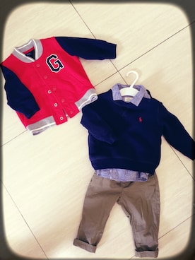 「GAP（ギャップ）のアイテム（スタジャン、レッド系）」を使った、Jill & Willieさん（キッズ）の冬コーディネート