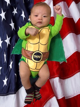 「アイテム（ママ＆ベビー、グリーン系）」を使った、Yumeno Morineさん（キッズ・60cm）の春コーディネート