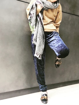 「アイテム（ストール/ショール）」を使った、RENAさん（レディース・159cm）の冬コーディネート