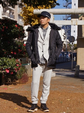 「Saturdays NYC（サタデーズ ニューヨークシティ ）のアイテム（ミリタリージャケット）」を使った、DOGDAYSさん（メンズ・170cm）の冬コーディネート
