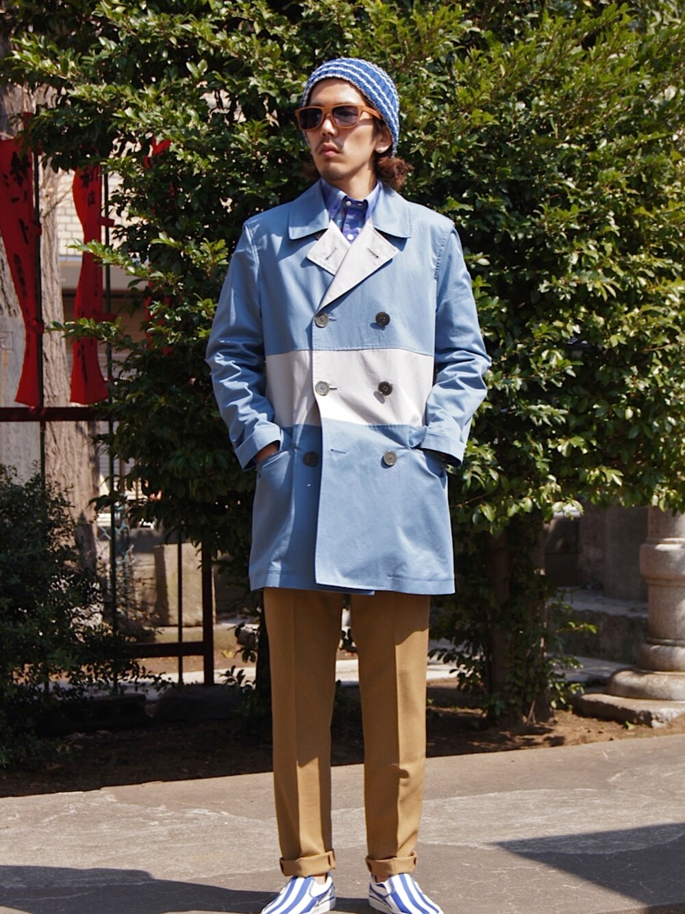 「 uniform experiment、N.HOOLYWOOD Compile Line、 N.HOOLYWOOD Collection Line」｜「N.HOOLYWOODのDOUBLE-BREASTED LINE COAT（ピーコート、ブルー系）」を使った、DOGDAYSさん（メンズ・170cm）の春コーディネートの1枚目の写真