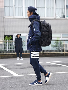 「アイテム（マウンテンパーカー、ブルー系）」を使った、DOGDAYSさん（メンズ・172cm）の夏コーディネート