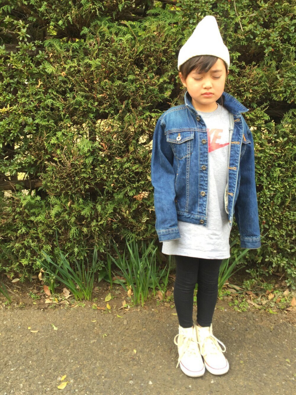 「ニット帽、Gジャン、スポーツミックス」｜「POLO RALPH LAURENのアイテム（デニムジャケット、ブルー系）」を使った、chihiroさん（キッズ・110cm）の春コーディネートの1枚目の写真