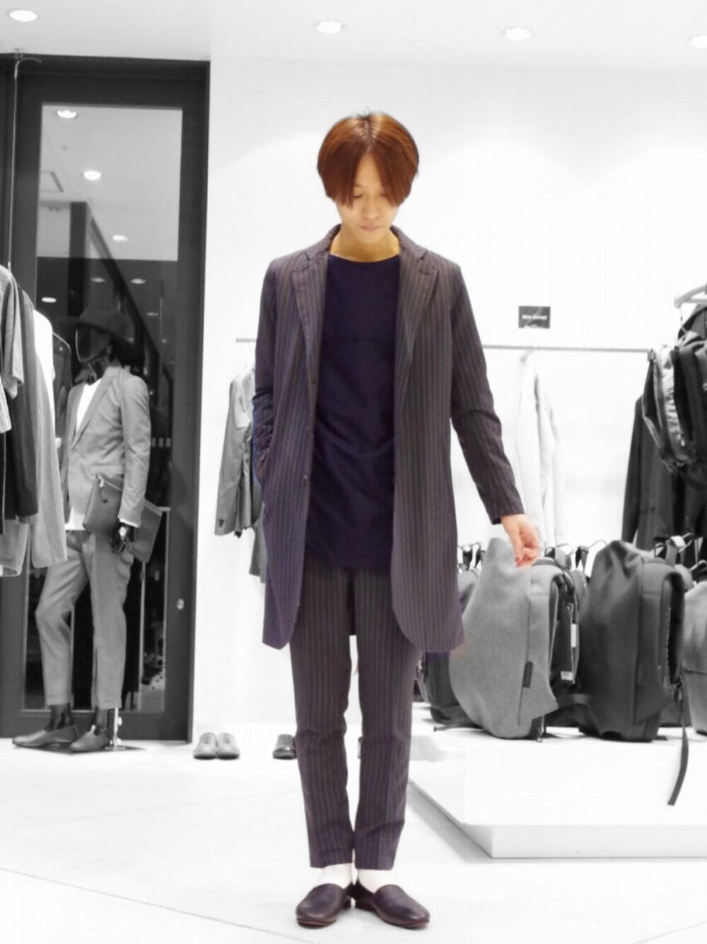 「春コーデ、きれいめカジュアル、セットアップ、ネイビー、ワントーンコーデ、ストライプ、Lui's、SUPERTHANKS、UNIQLO、ZARA」｜「Lui'sのLui's(ルイス) 9分丈ニットツイルプルオーバー（Tシャツ/カットソー、ブルー系）」を使った、アライ@youtubeさん（メンズ・176cm）の春コーディネートの1枚目の写真