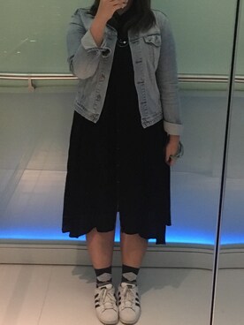 「MONKI（モンキ）のアイテム（シャツワンピース）」を使った、キャシーさん（レディース・160cm）の秋コーディネート