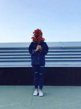 「flower」｜「アイテム（デニムジャケット）」を使った、Akaさん（レディース・160cm）の冬コーディネート