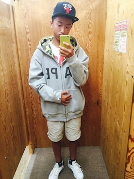 Kalassy Nikoffさんのコーディネート