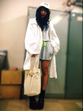 「アイテム（つなぎ/オールインワン、グレー系）」を使った、SPECさん（レディース・167cm）の春コーディネート