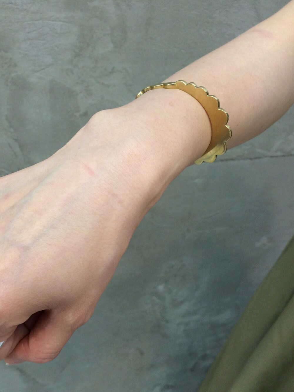 Ray BEAMS（レイビームス）の「ANNIE COSTELLO BROWN / “Scallop 