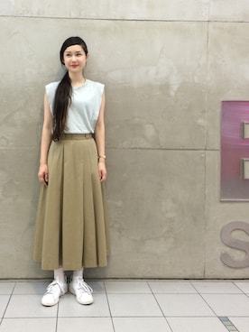 「アイテム（スニーカー）」を使った、MARUERIさん（レディース・164cm）の夏コーディネート