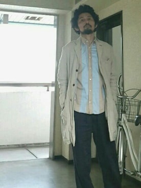 「confect（コンフォクト）のアイテム（チェスターコート）」を使った、salsichaさん（メンズ・175cm）の秋コーディネート