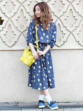 「アイテム（ショルダーバッグ、イエロー系）」を使った、ROSE BUD本社 STAFFさん（レディース・153cm）の夏コーディネート